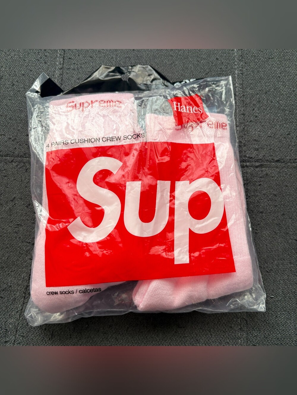 Supreme x Hanes Crew Socks (3 Pack)Pink - Brand New 🔥